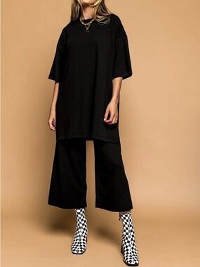 Dressed in LALA Lex ribbed top only black large oversize please read